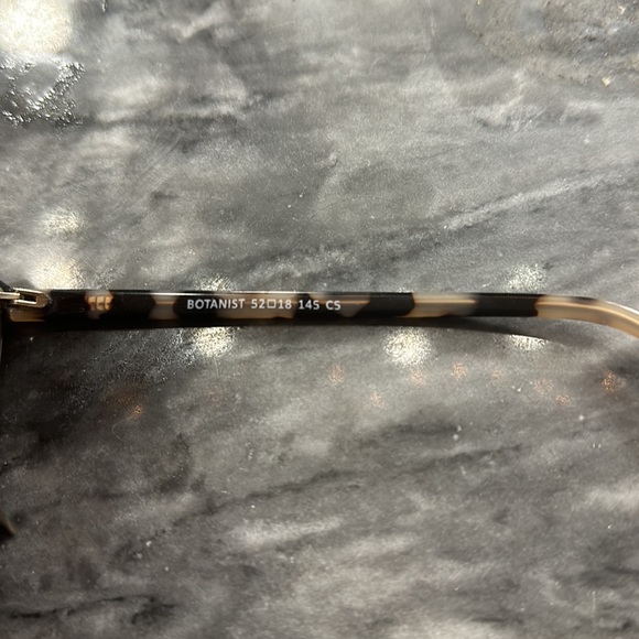 Tortoise frames - Picture 2 of 3